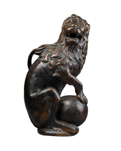 Lion en bronze provenant de la fontaine de l’Hôtel de ville de Bruxelles