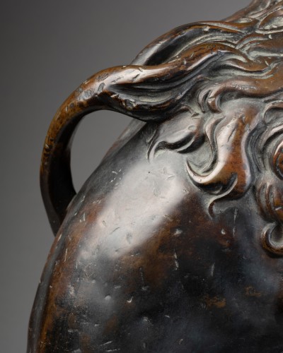 Antiquités - Lion en bronze provenant de la fontaine de l’Hôtel de ville de Bruxelles