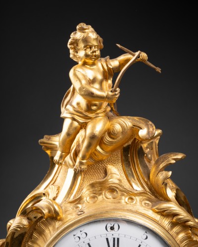 Gilt-bronze mantel clock, Paris, Louis XV period - Horology Style Louis XV