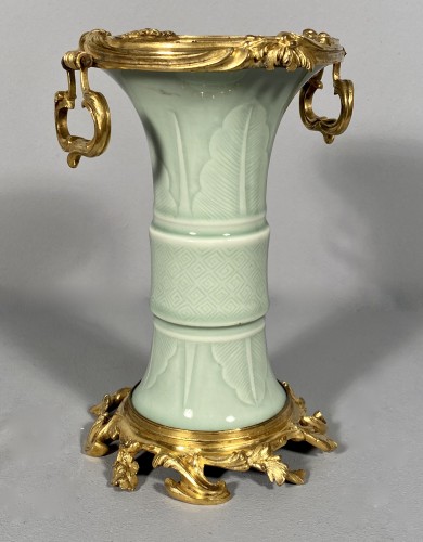 Celadon porcelain vase mounted , Paris circa 1750 - Louis XV