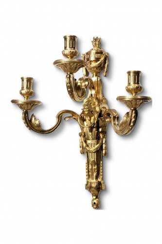 Pair of wall sconces with lion muzzles, Paris circa 1775 - Lighting Style Louis XV