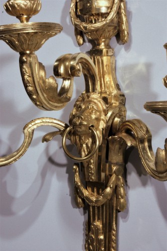 Lighting  - Pair of wall sconces with lion muzzles, Paris circa 1775