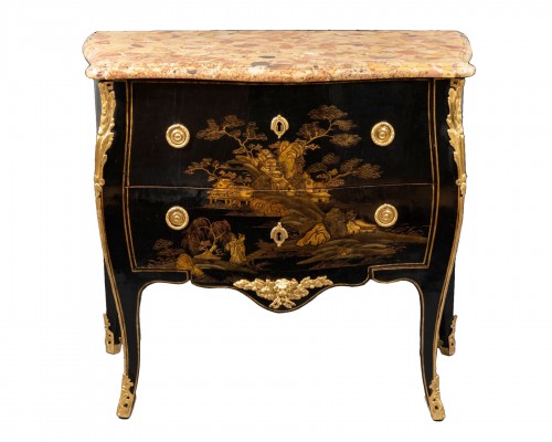 18th European lacquer commode, P. Roussel,Paris circa 1765