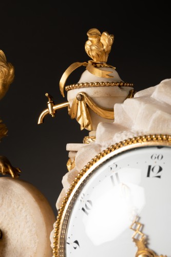 Antiquités - A Louis XVI &quot;Cupid&quot; white marble and gilt bronze clock