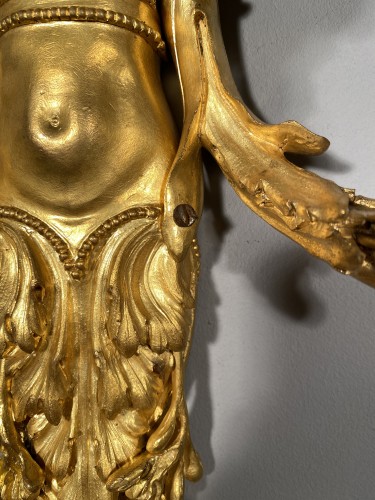 Fine 18th pair of bronze sconces with women&#039;s terms - 