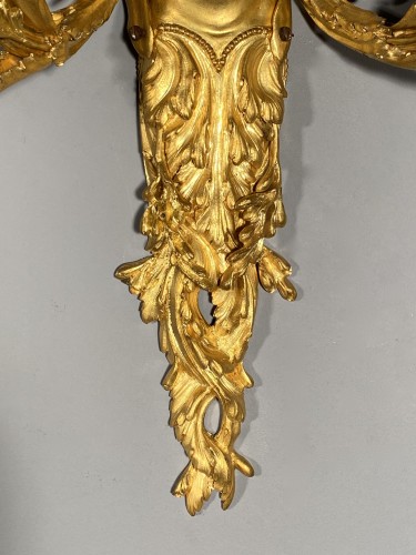 Antiquités - Fine 18th pair of bronze sconces with women&#039;s terms