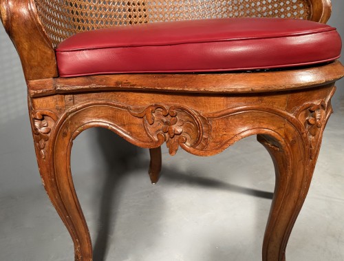 Fauteuil de bureau par Jean Boucault, Paris époque Louis XV - Sièges Style Louis XV