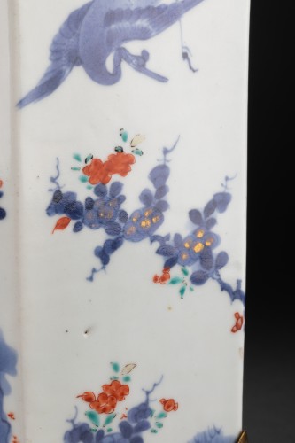 Porcelain & Faience  -  Pair of Kakiémon porcelain vases from Japan, circa 1670-90