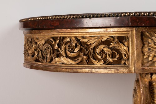 Console en bois de chêne doré d’après de Lalonde vers 1785 - Mobilier Style Louis XVI