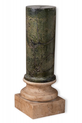 XIe au XVe siècle - Paire de colonnes en serpentinite, Italie avant le 17e siècle