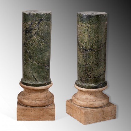Paire de colonnes en serpentinite, Italie avant le 17e siècle - Moyen Âge