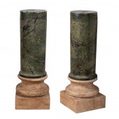 Paire de colonnes en serpentinite, Italie avant le 17e siècle