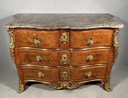 Mobilier Commode - Commode galbée en arbalète, François Lieutaud vers 1720