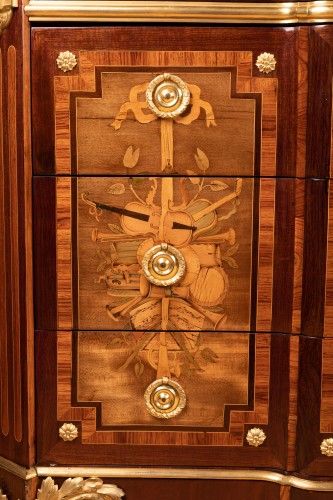 Louis XVI - Chest of drawers in marquetry by C. Wolff for J. H. Riesener, Paris 