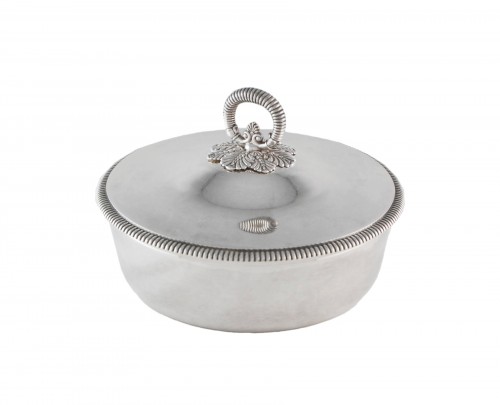 ODIOT - Covered dish in sterling silver, Paris 1865-1894