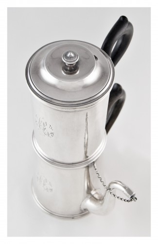 Sterling silver « à la du Belloy » Coffee pot, Paris XIXe siècle - Antique Silver Style 