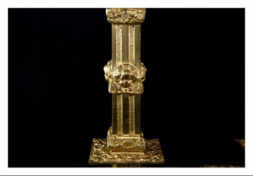 XIXe siècle - Angleterre - Paire de flambeaux à la financière en bronze doré