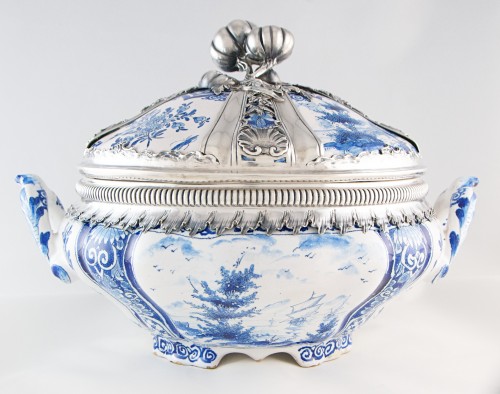 XVIIIe siècle - Delft, c.1759 - Terrine d'époque Louis XV montée d'argent massif (Paulus Van Der Burch)