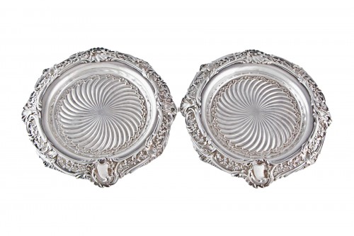 H. SOUFFLOT - Pair of sterling silver rocaille coasters, Paris 1884-1910