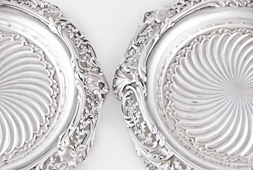 Antique Silver  - H. SOUFFLOT - Pair of sterling silver rocaille coasters, Paris 1884-1910