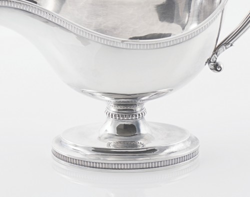 Saucière casque en argent massif, D.-T. LEGRAND, Paris 1819-1834 époque Louis XVIII - Argenterie et Arts de la table Style Restauration - Charles X
