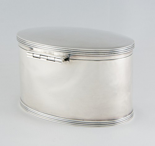 20th century - Hamilton &amp; Inches – Royal Warrant Holders – Sterling Silver Tea Caddy, Geor