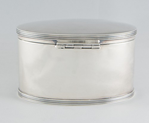 Hamilton &amp; Inches – Royal Warrant Holders – Sterling Silver Tea Caddy, Geor - 