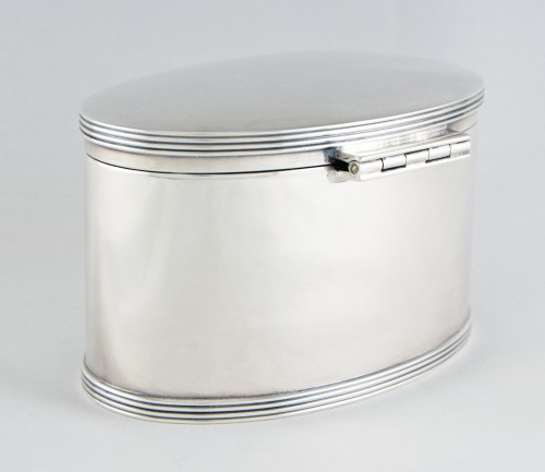 - Hamilton &amp; Inches – Royal Warrant Holders – Sterling Silver Tea Caddy, Geor
