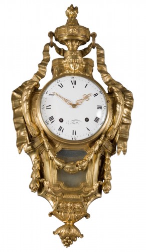 Gilt Bronze Wall Cartel “à ruban”, model Robert Osmond – Paris, 18th C.