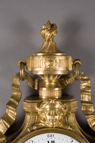 Gilt Bronze Wall Cartel “à ruban”, model Robert Osmond – Paris, 18th C. - Horology Style Transition