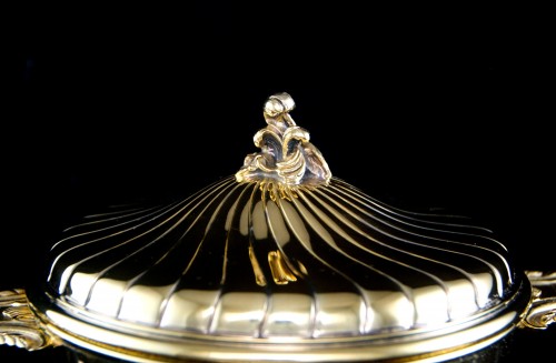 Lidded bowl with handles in French solid silver-gilt by TÉTARD Frères Paris - 