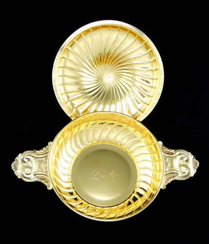 Antiquités - Lidded bowl with handles in French solid silver-gilt by TÉTARD Frères Paris
