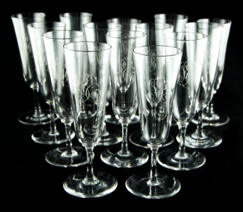Antiquités - BACCARAT – Set of 43 crystal glasses engraved with a monogram, circa 1900
