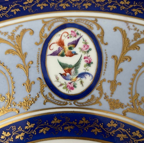 Céramiques, Porcelaines  - Présent diplomatique – Guéridon en porcelaine de Limoges BARON JOURDAN par LE TALLEC