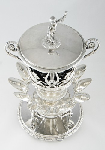 Antiquités - Confiturier d’époque Empire et ses 12 cuillers en argent massif par Léonard CHATENET