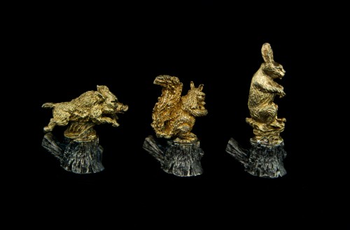 Suite de 12 porte-noms cynégétiques en argent et vermeil, Florence XXe siècle - Années 50-60