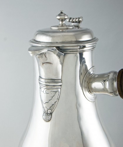 mportant Louis XV Solid Silver Chocolate Pot by VÉALLE, Paris 1758-1759 - 