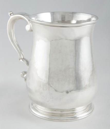London, 1738 – George II Sterling Silver Mug by Richard BAYLEY - 