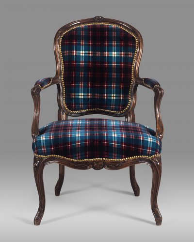 Sièges Fauteuil & Bergère - Fauteuil en cabriolet d'époque Louis XV estampillé Étienne MEUNIER