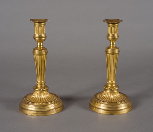 Pair of ormolu candlesticks, Louis XVI period - Lighting Style Louis XVI