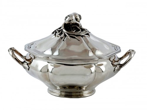  Soup tureen, sterling silver, by Debain & Flamant (1864-74) Louis XV style