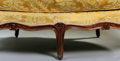 Louis XV - French Louis XV walnut Corbeille Sofa