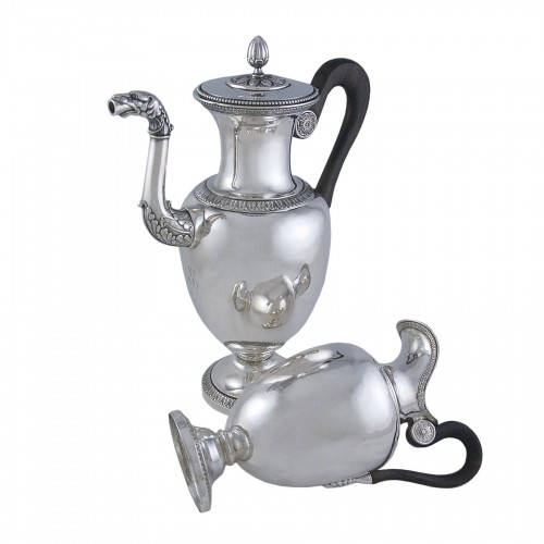 Coffee or tea pot and its milk pot in solid silver, Paris 1819-1838