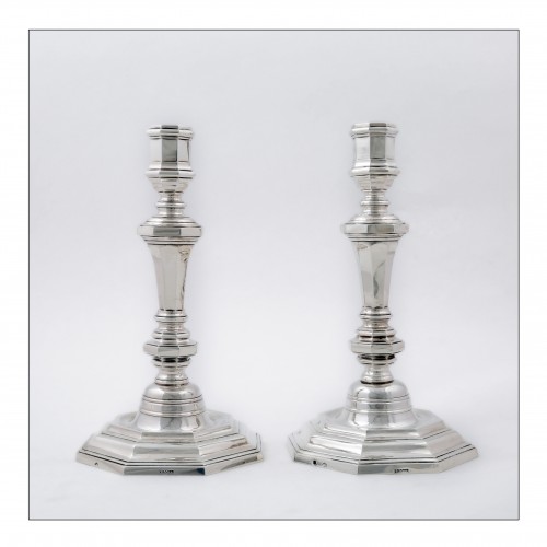 Pair of candelabras convertible into candlesticks by E. Roger, VISCHER arms - 