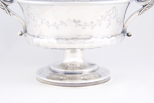 Empire - Pierre Chauvin - Covered cup, Paris 1798-1809, sterling silver