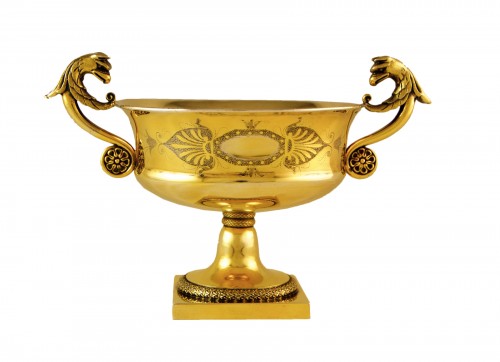 Silver-gilt Griffins cup from Directoire Consulat, Paris 1798-1809