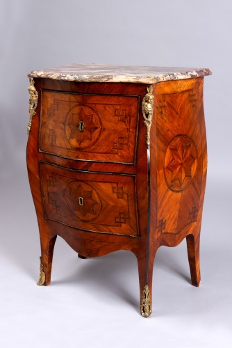 18th century chest of drawers, Napoli, Italy - Furniture Style 