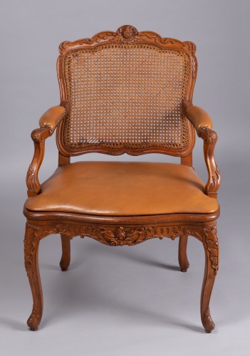 Fauteuil canné Régence attribué à J.B. Cresson, XVIIIe siècle - Sièges Style 