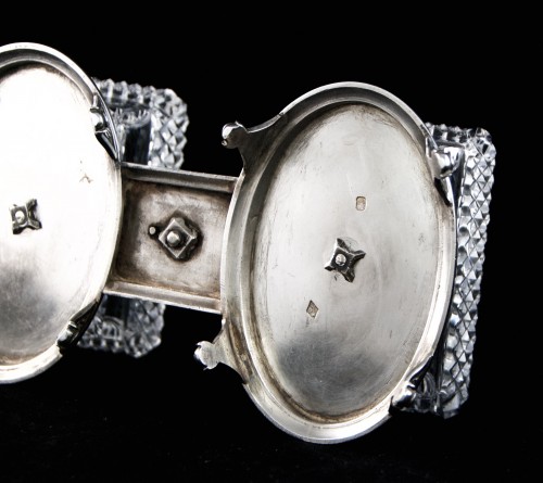 Antiquités - Paris 1819-1838 - Pair of silver and crystal saltcellars, Louis XVIII period