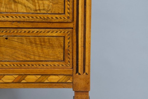 Louis XVI - Table à trois tiroirs